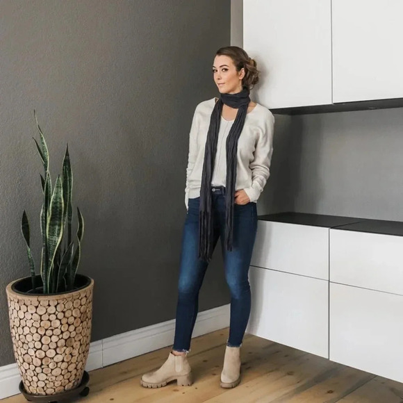 Express boho fringe Scarf - Picture 4 of 7